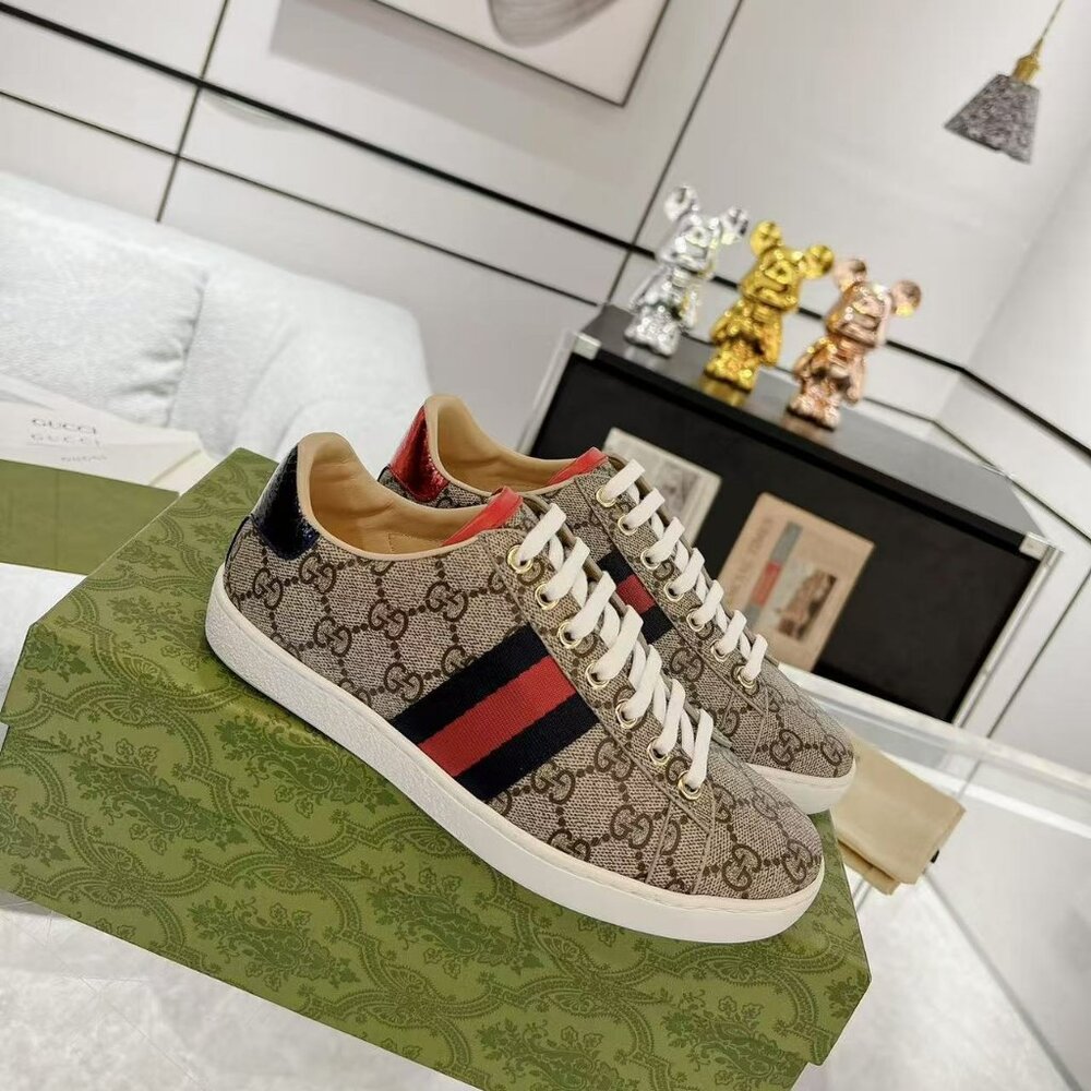 Gucci Women's Platform Sneakers - Beige and Black